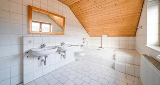 von_poll_real_estate_property_25455050_image_24