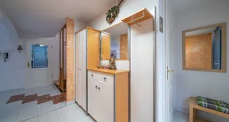 von_poll_real_estate_property_25455047_image_8