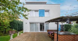 von_poll_real_estate_property_25455047_image_0