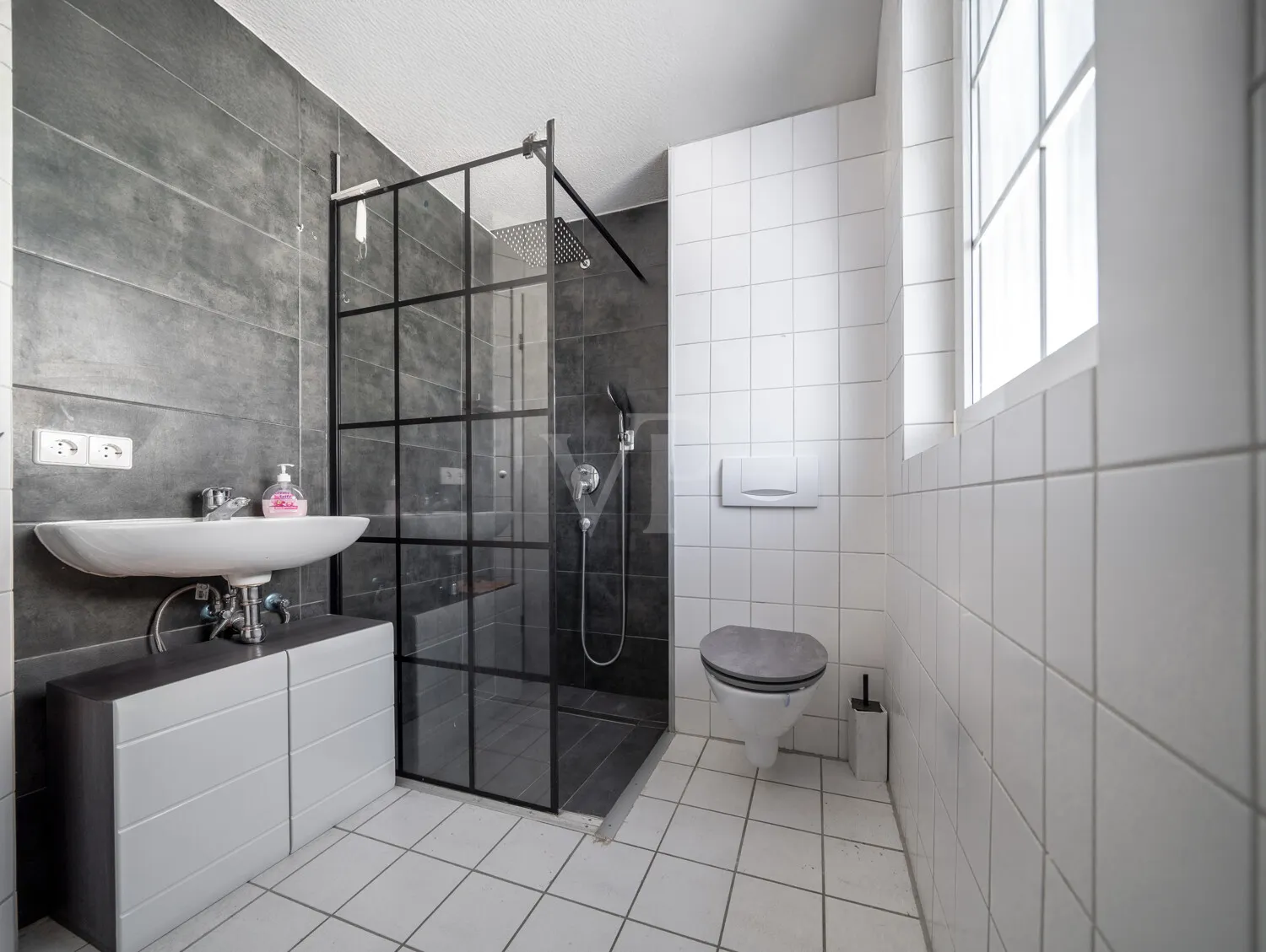 Tageslicht-Badezimmer