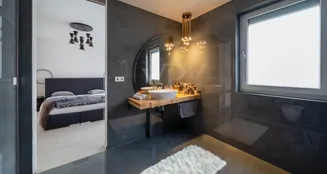 von_poll_real_estate_property_25455048_image_7