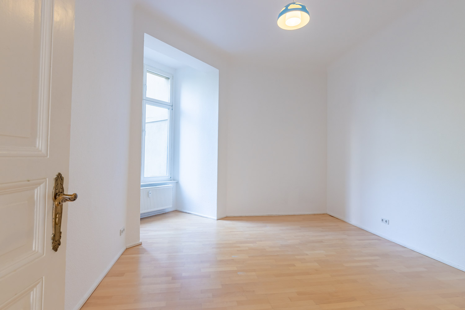 Schöne 3-Zimmer-Wohnung im historischen Mehrfamilienhaus