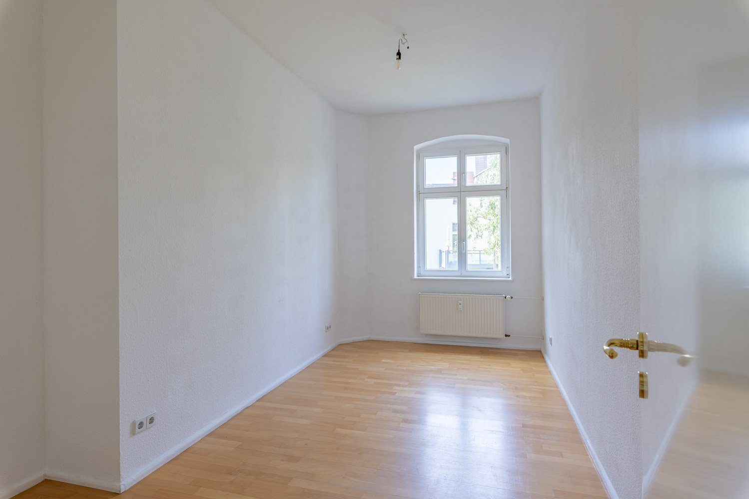 Schöne 2-Zimmer-Wohnung im historischen Mehrfamilienhaus