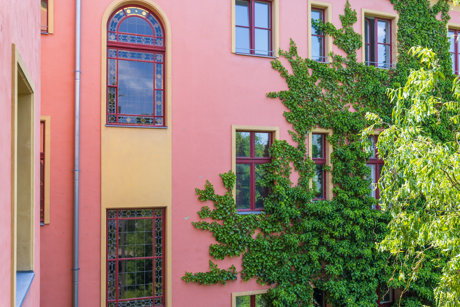 Schöne 2-Zimmer-Wohnung im historischen Mehrfamilienhaus