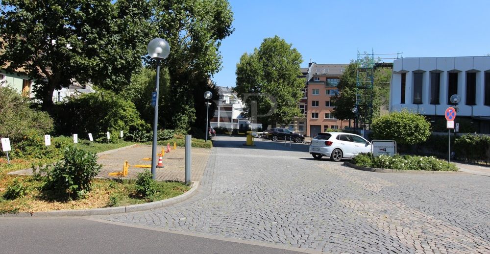 bdb1a27b-f831-476c-8bce-614746107e59_Besucherparkplatz
