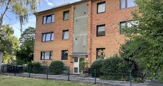 von_poll_real_estate_property_CR921_image_0