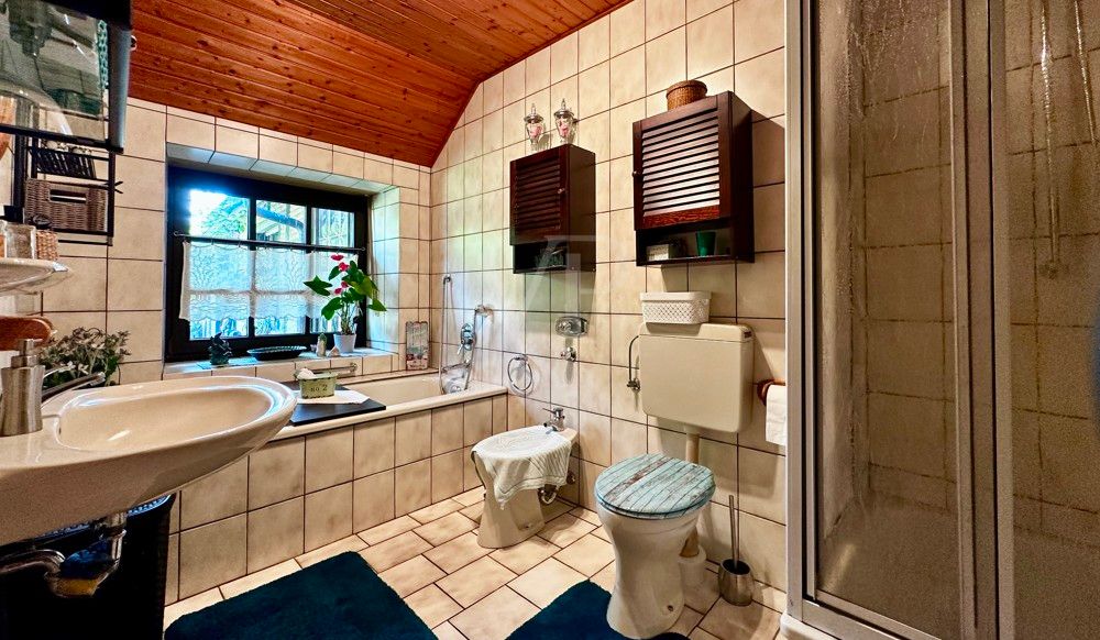 Badezimmer EG