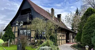 von_poll_real_estate_property_24388014_image_0