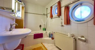 von_poll_real_estate_property_25388009_image_18