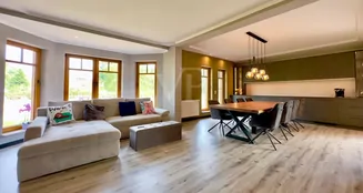 von_poll_real_estate_property_25388013_image_13