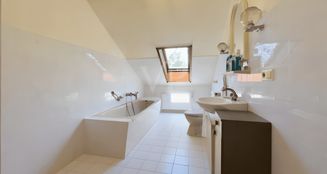 von_poll_real_estate_property_25388018_image_7