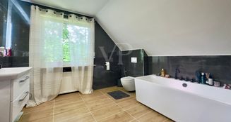 von_poll_real_estate_property_25388017_image_18