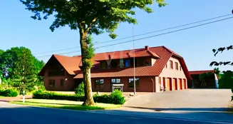 von_poll_real_estate_property_25388013a_image_1