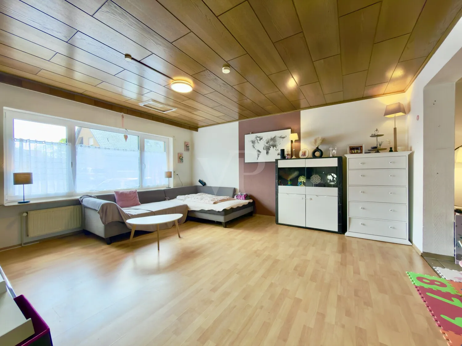 großzügiges und helles Wohn- & Esszimmer EG