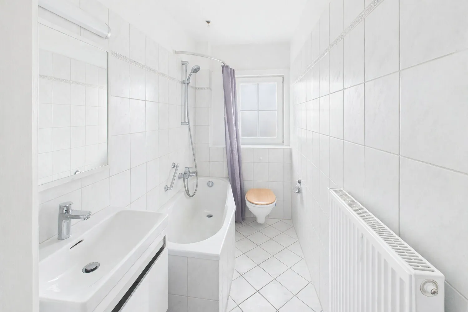 Wohnung OG - Badezimmer