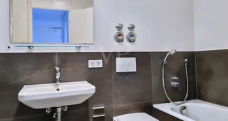 von_poll_real_estate_property_25187020_image_12