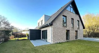 von_poll_real_estate_property_25187010c_image_0