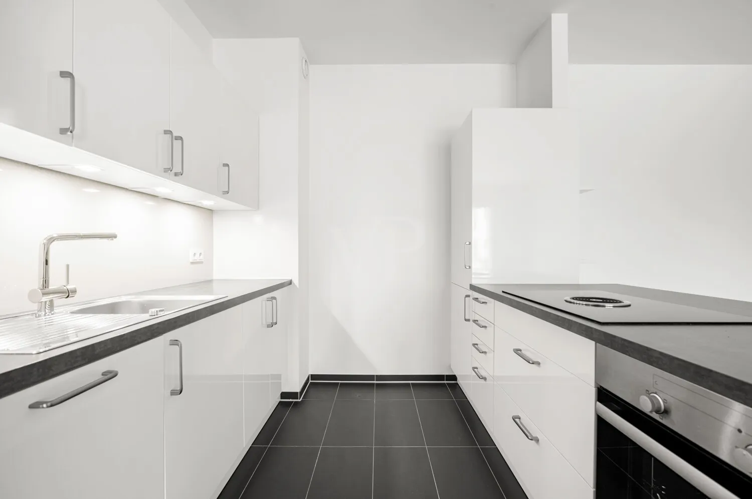 top gepflegt mit Kochinsel und BORA-Abzug