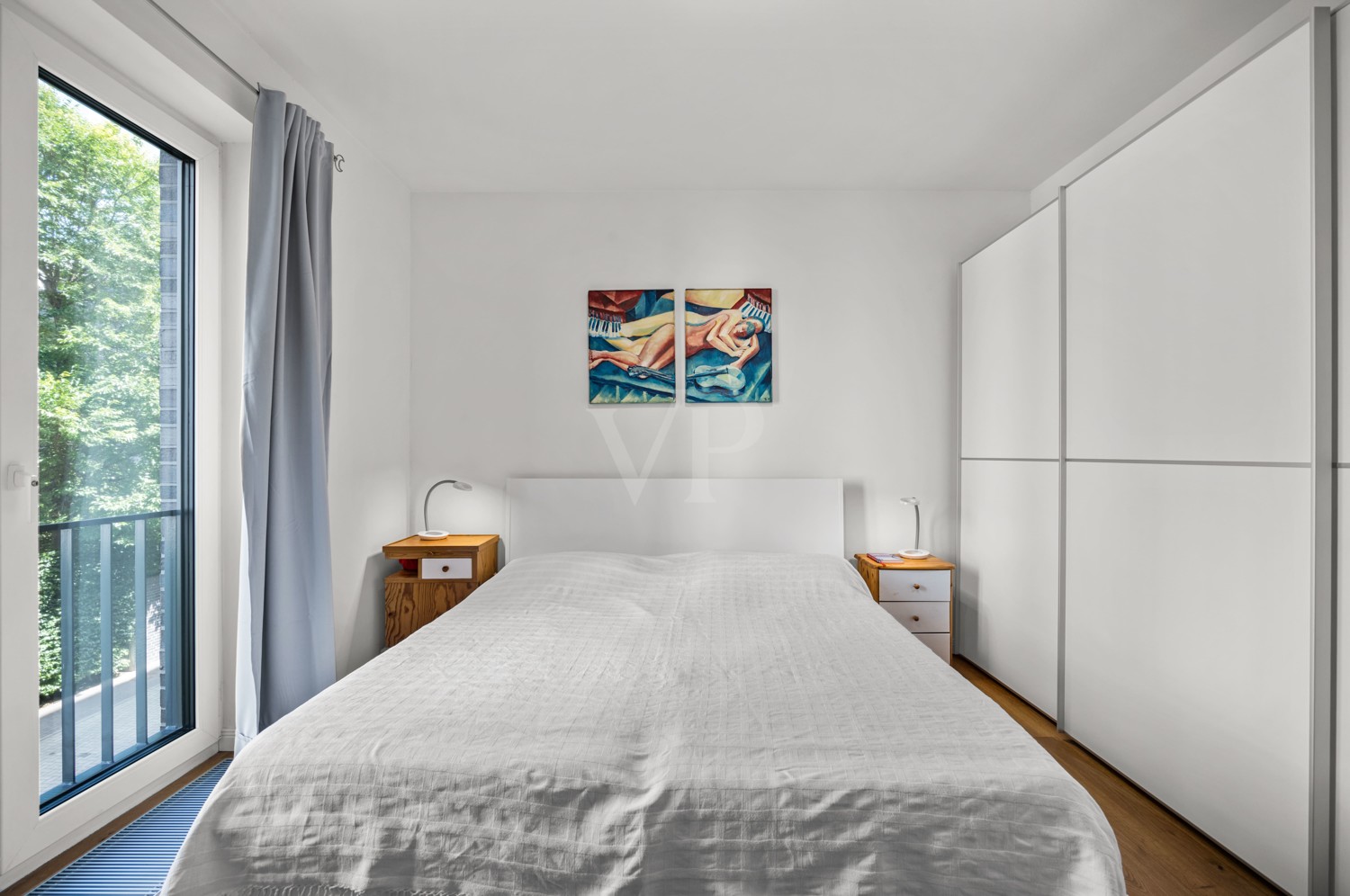 großes Schlafzimmer