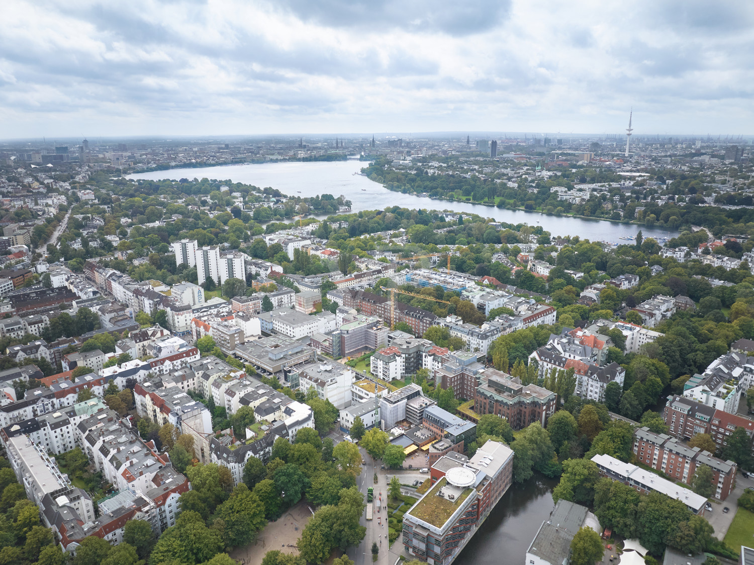 Alster und Mühlenkamp um die Ecke