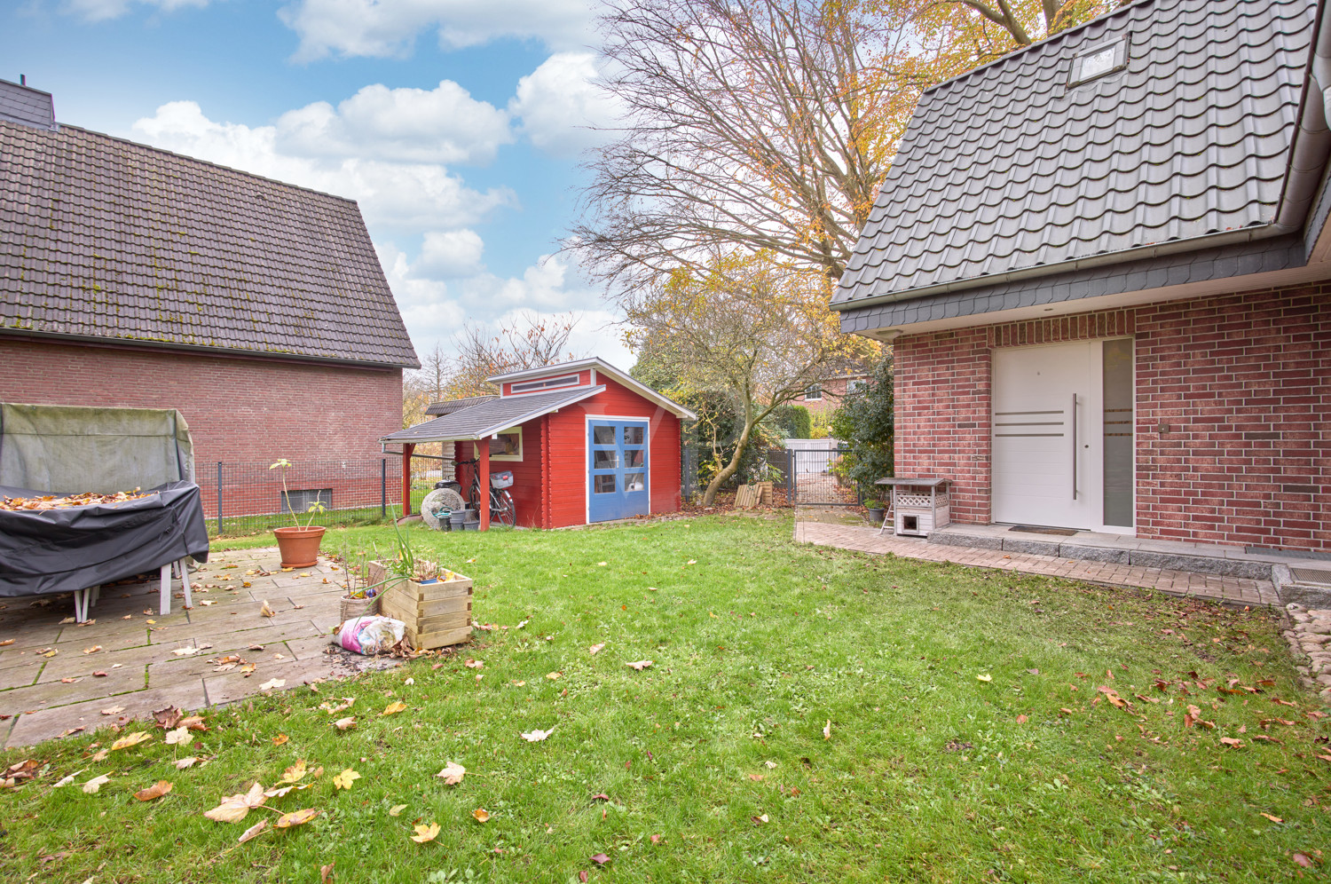 separierter Garten- und Eingangsbereich der Einliegerwohnung