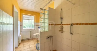 von_poll_real_estate_property_25265009_image_5