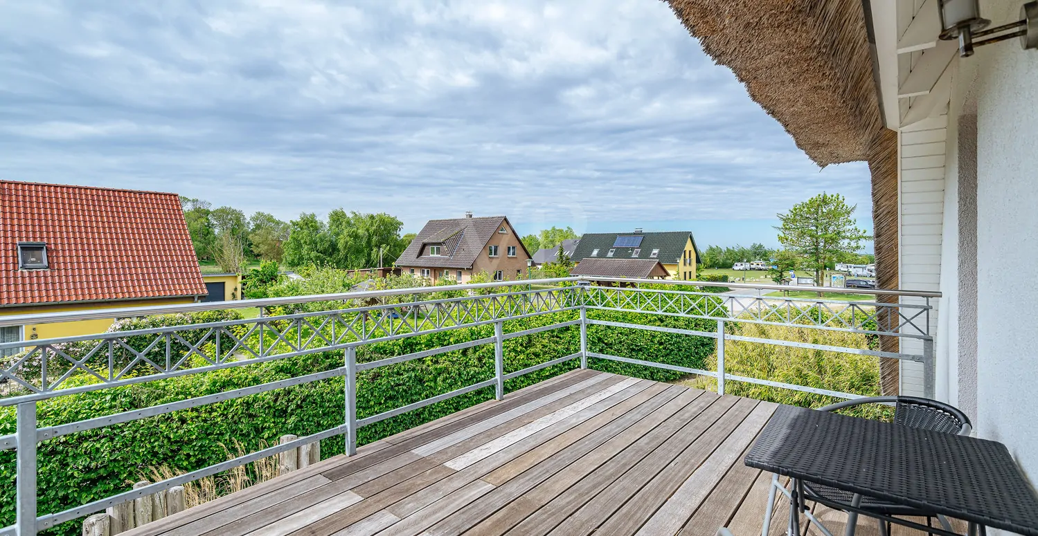 Balkon mit Boddenblick