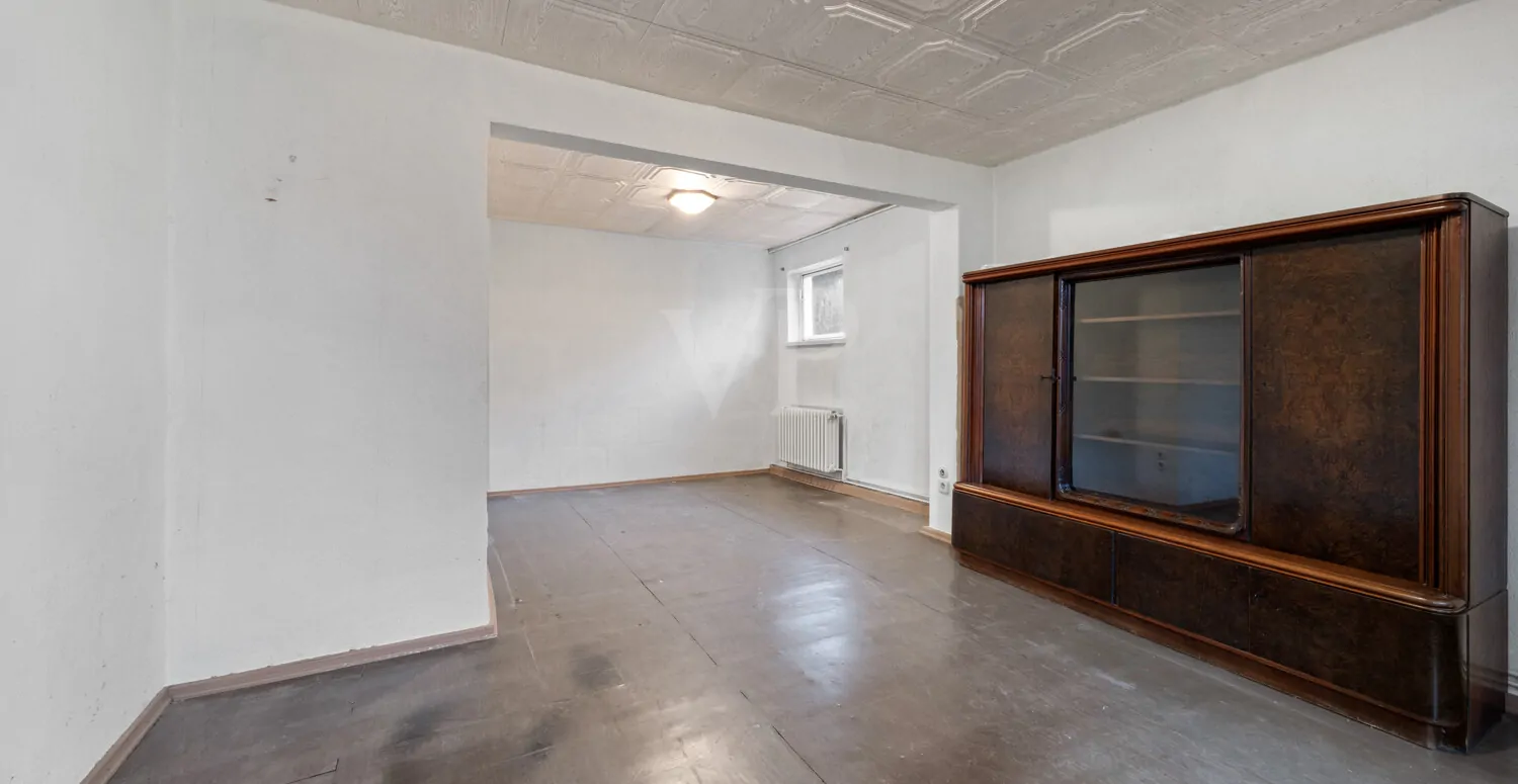 großzügiges Schlafzimmer