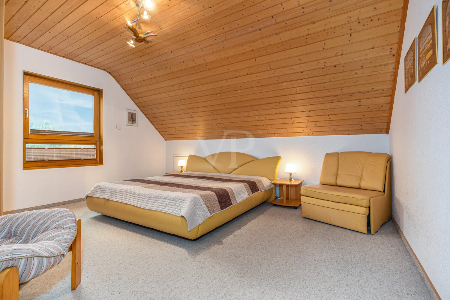 Schlafzimmer (1)