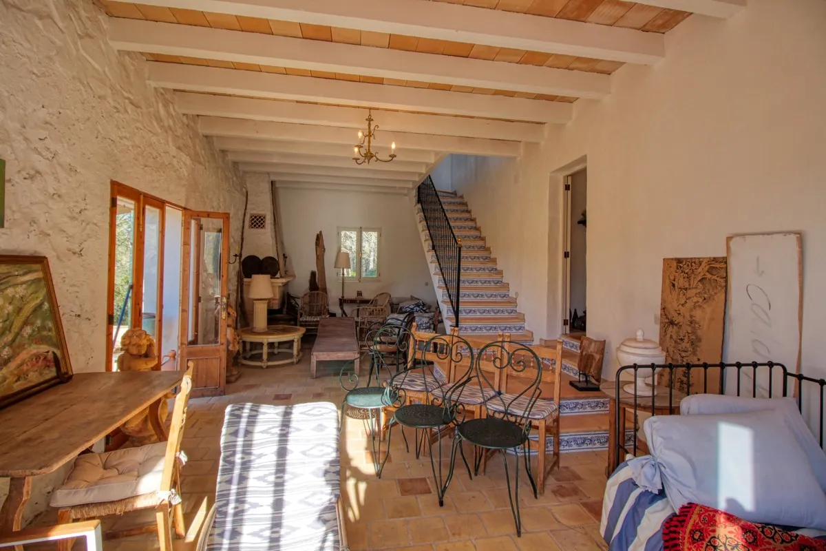 Rustic-finca-in-the-countryside-near-Arta