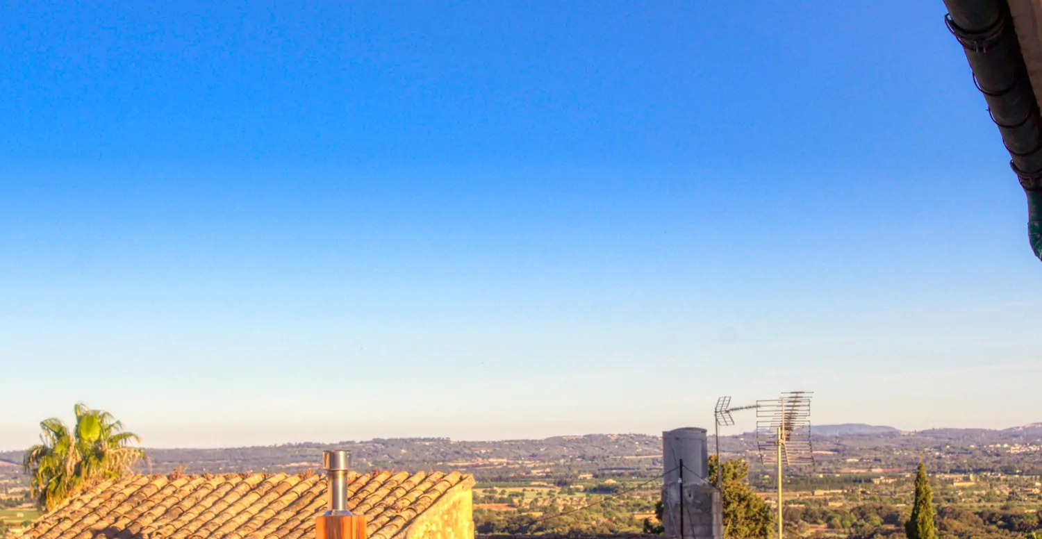 Interessantes-Haus-im-Zentrum-von-Búger-zu-verkaufen-nur-Exposee