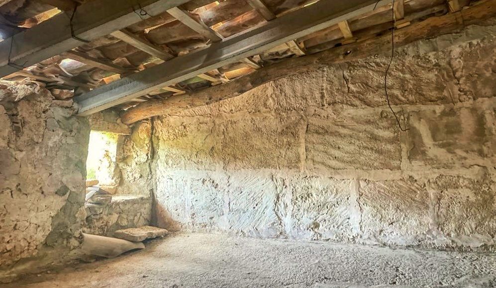 Zu-verkaufen-großes-traditionelles-Haus-zur-Renovierung-in-Son-Servera