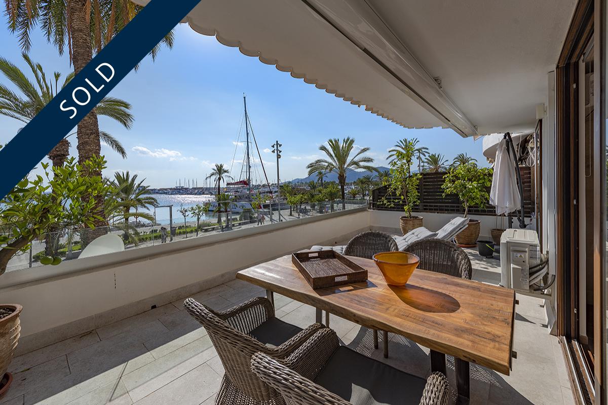 Fantástico apartamento en primera línea del mar en Puerto de Alcudia, Mallorca