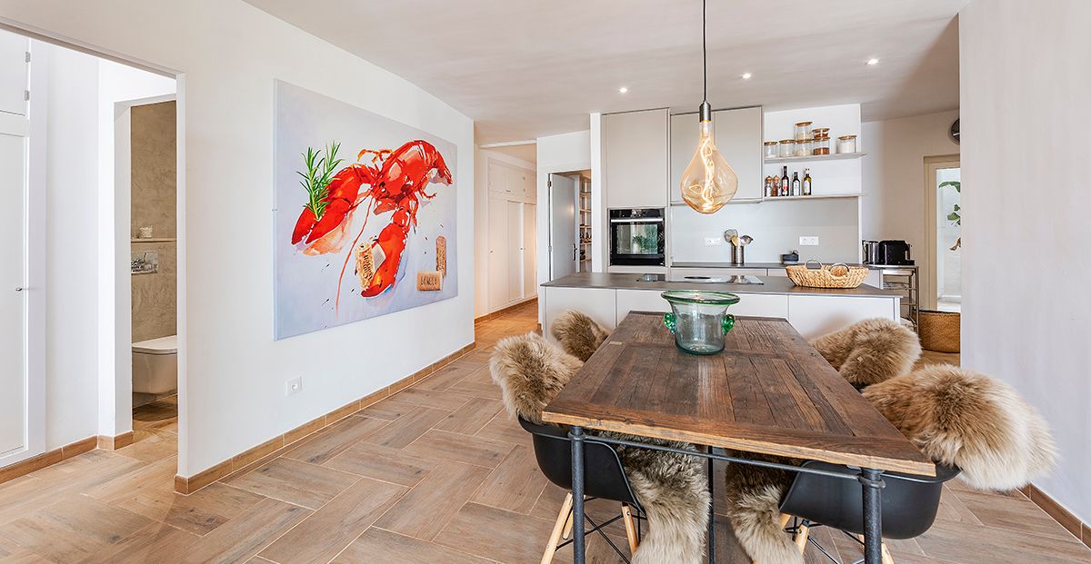 Luxuriöse-Wohnung-direkt-am-Meer-in-Puerto-de-Alcudia