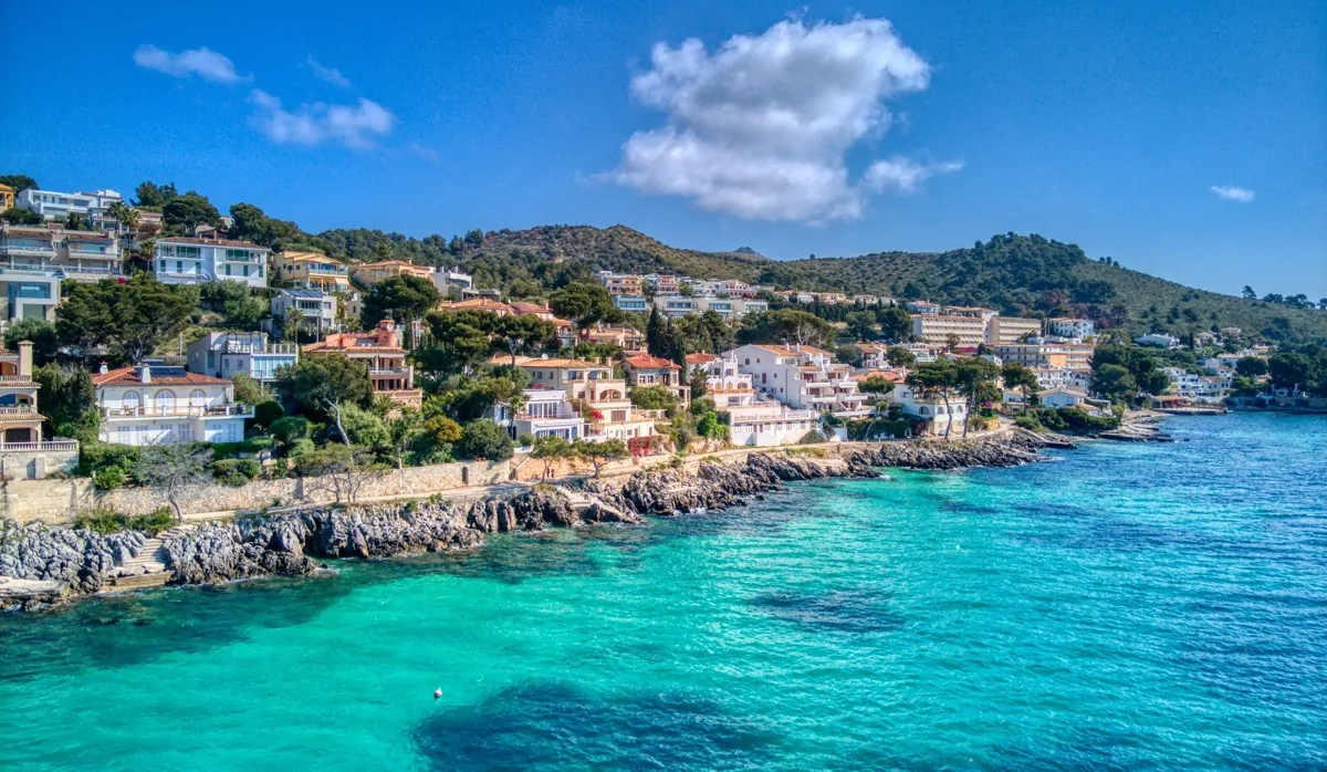 Luxus-Villa-am-Meer-in-Alcanada-Alcudia-Mallorca