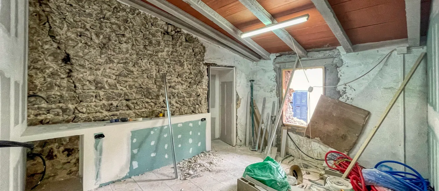 Traditionelles-Haus-in-Renovierung-mit-Innenhof-Terrasse-und-Garage-in-guter-Lage-von-Artá