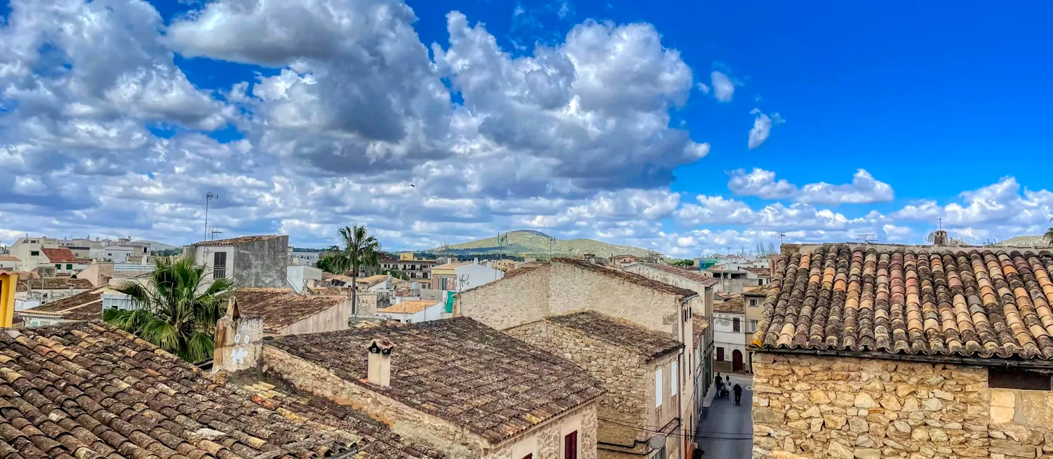 Traditionelles-Haus-in-Renovierung-mit-Innenhof-Terrasse-und-Garage-in-guter-Lage-von-Artá