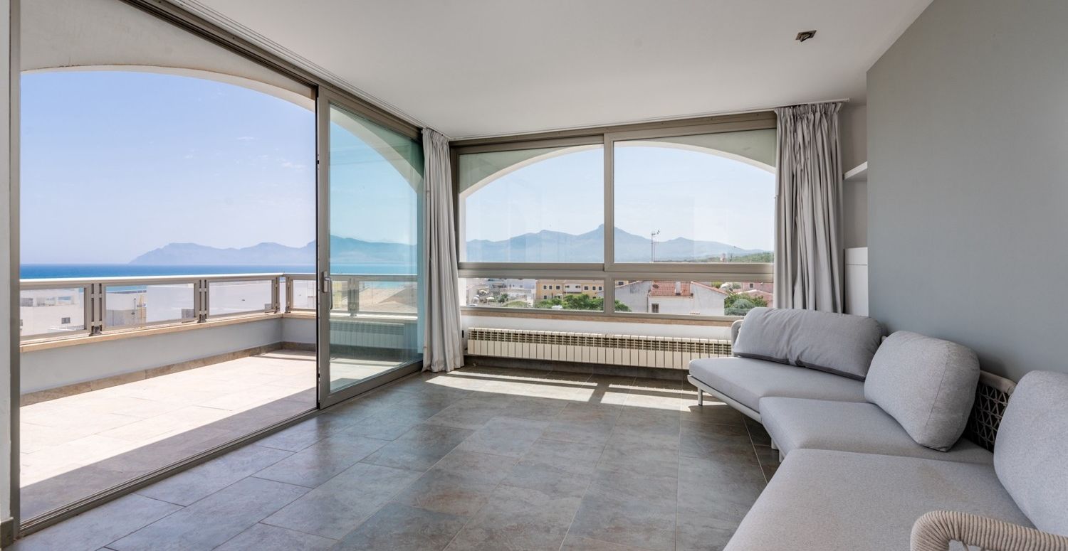 Villa-mit-Pool-am-Meer-Son-Serra-de-Marina