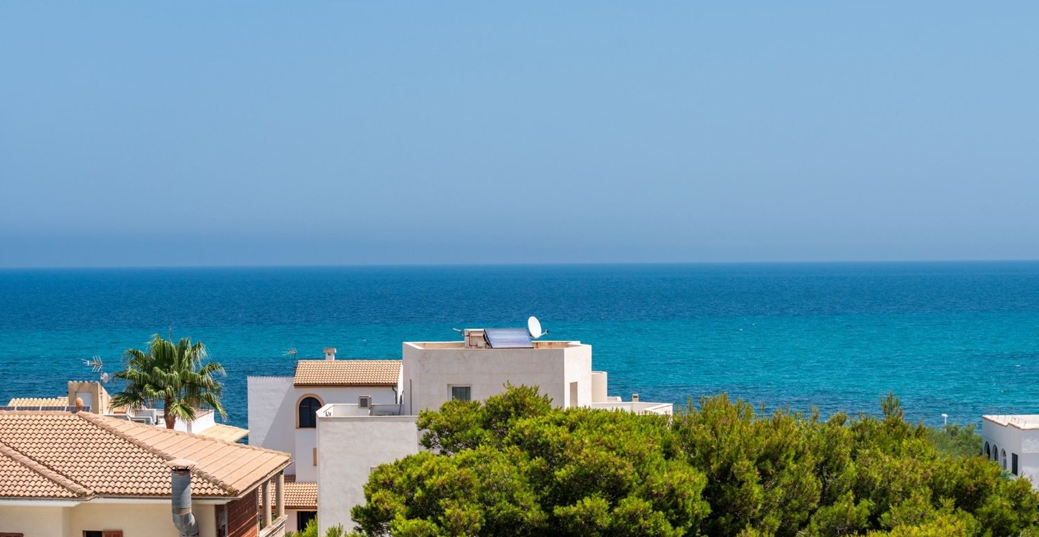 Villa-mit-Pool-am-Meer-Son-Serra-de-Marina