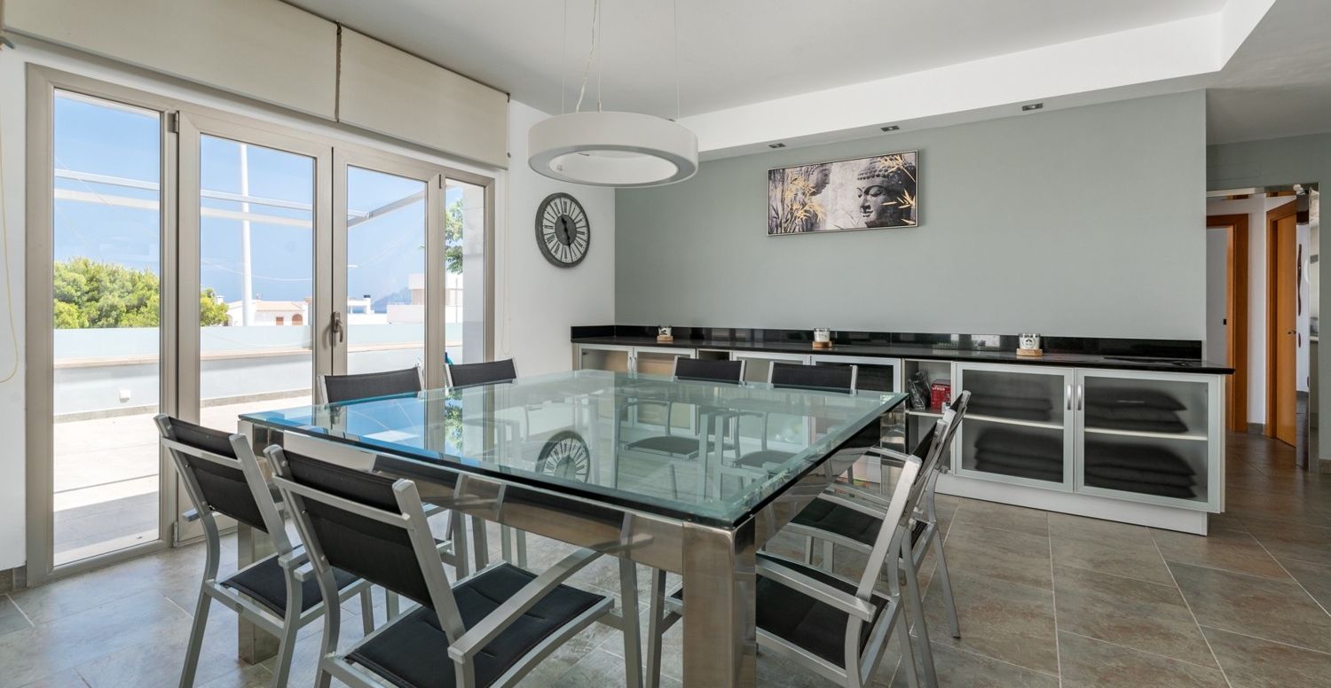 Villa-mit-Pool-am-Meer-Son-Serra-de-Marina
