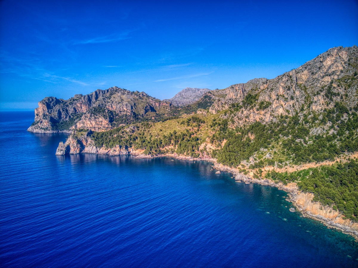 Vast and breathtaking coastal landscape in the first line of the sea in the heart of the Unesco World Heritage Tramuntana between Cala Tuent and Soller