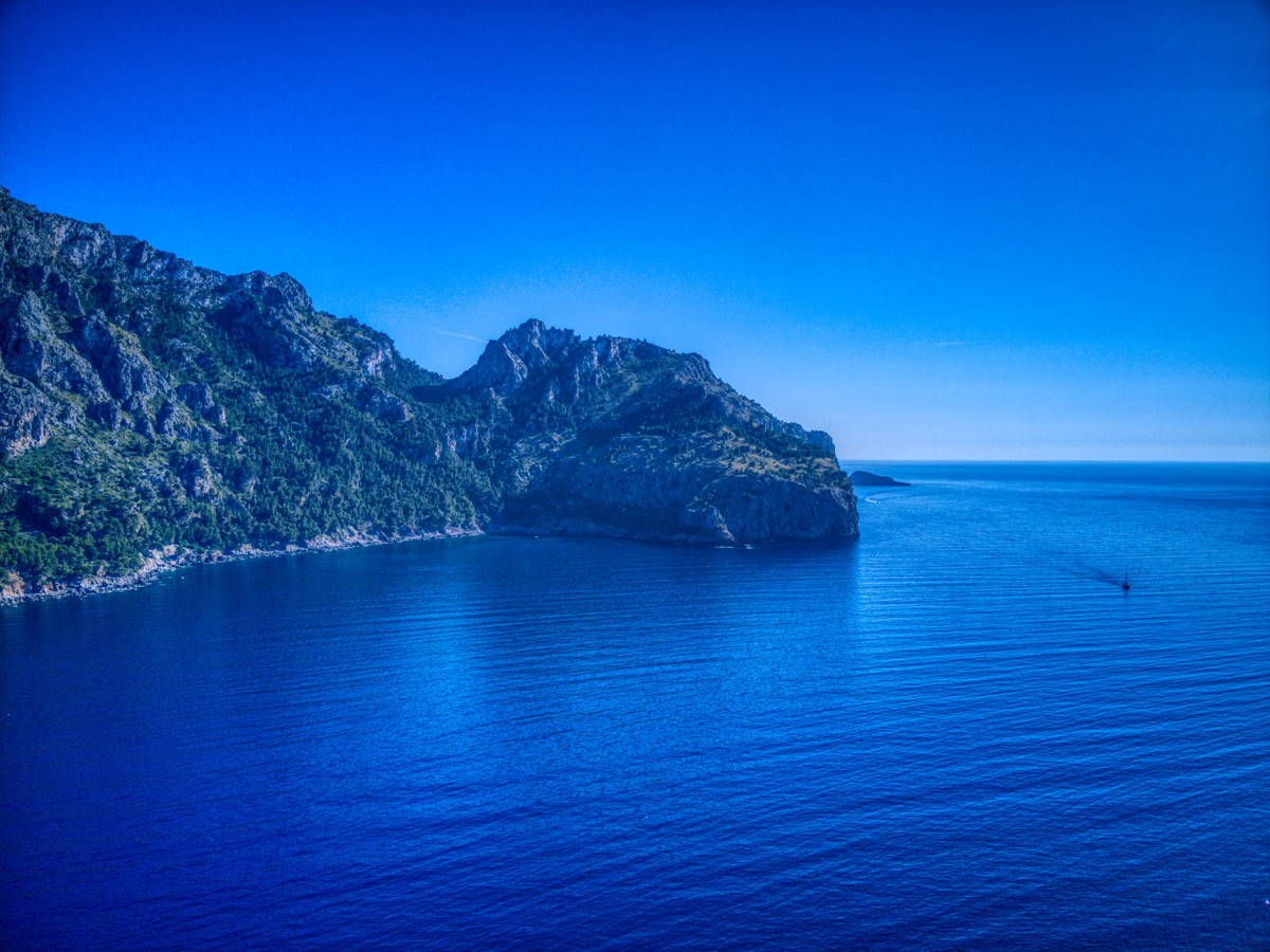 Vast and breathtaking coastal landscape in the first line of the sea in the heart of the Unesco World Heritage Tramuntana between Cala Tuent and Soller