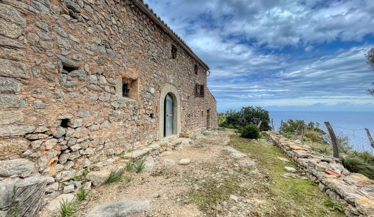 Fantastisches traditionelles mallorquinisches Haus in der Serra de Tramuntana-Gebirgskette
