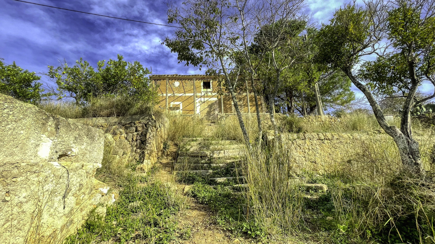 For-sale-old-rustic-house-to-renovate-in-Artá