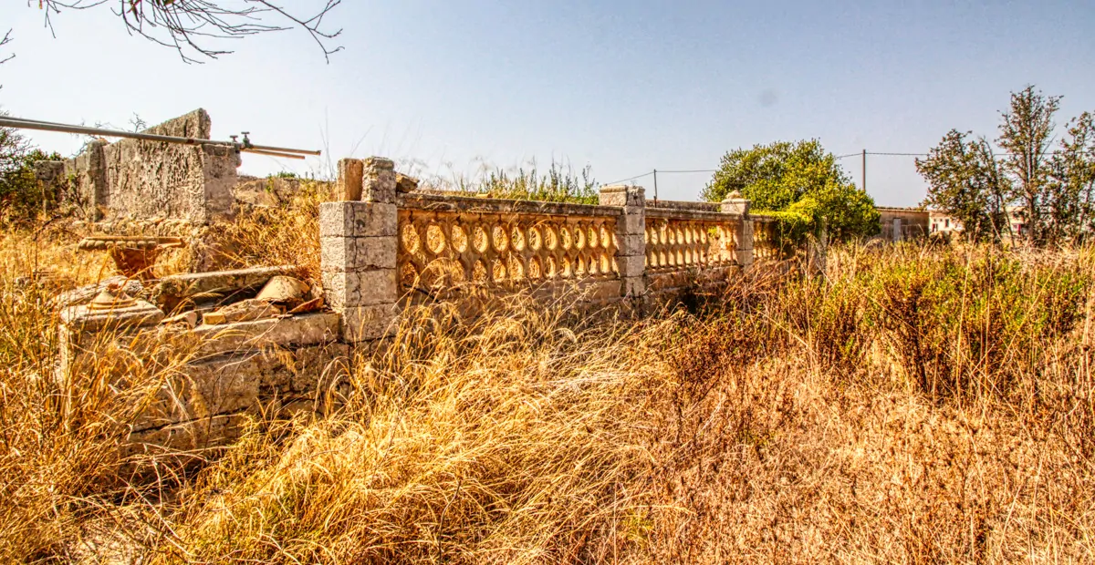 Zu-verkaufen-historisches-Landhaus-am-Rande-von-Manacor