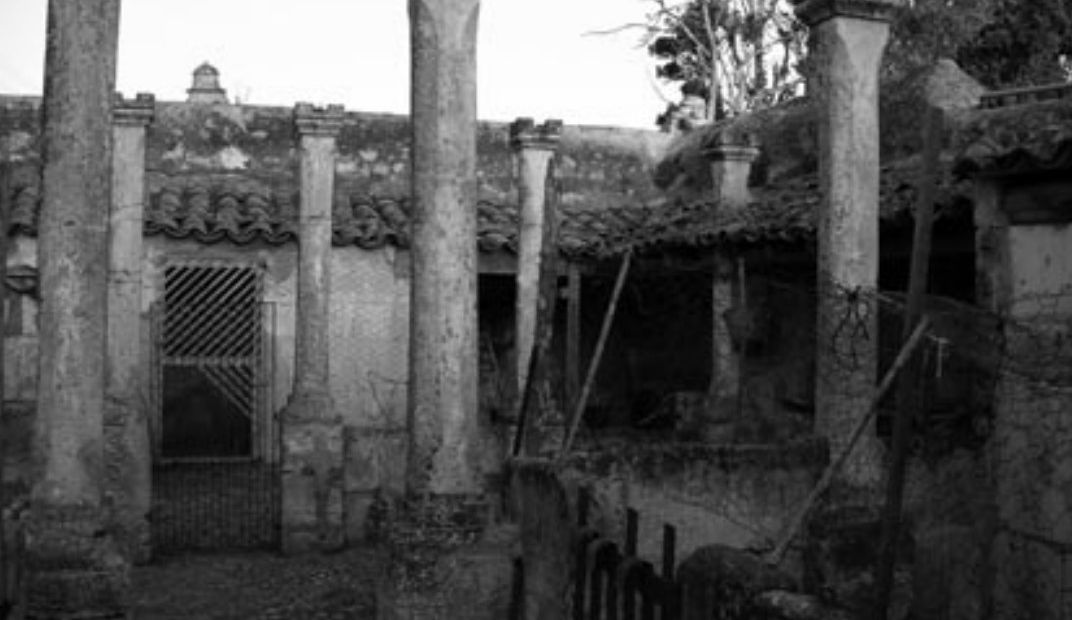 Zu-verkaufen-historisches-Landhaus-am-Rande-von-Manacor
