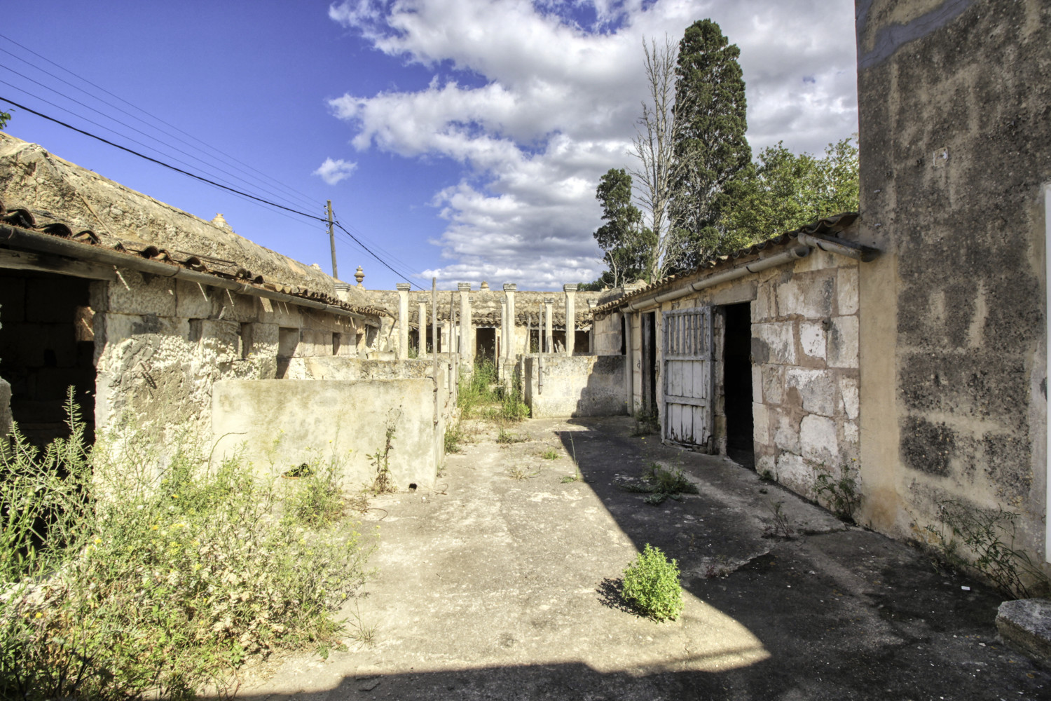 Zu-verkaufen-historisches-Landhaus-am-Rande-von-Manacor