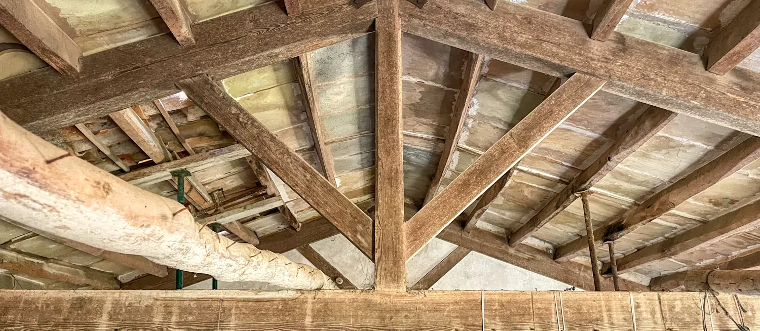 Zu-verkaufen-historisches-Landhaus-am-Rande-von-Manacor