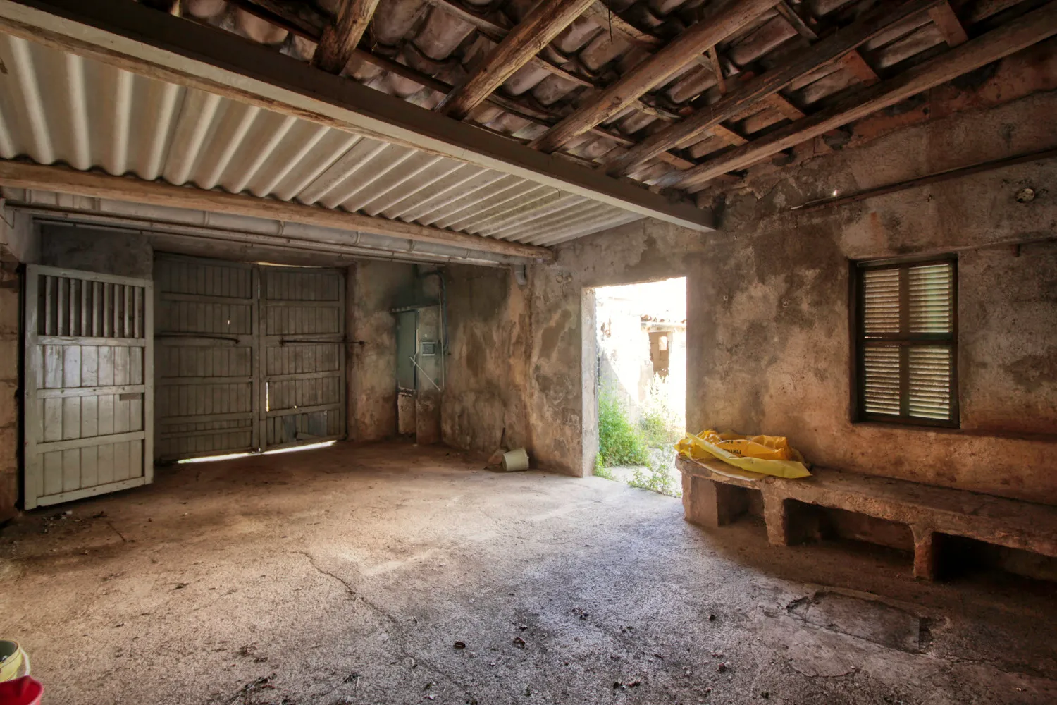 For-sale-historic-rustic-house-on-the-outskirts-of-Manacor