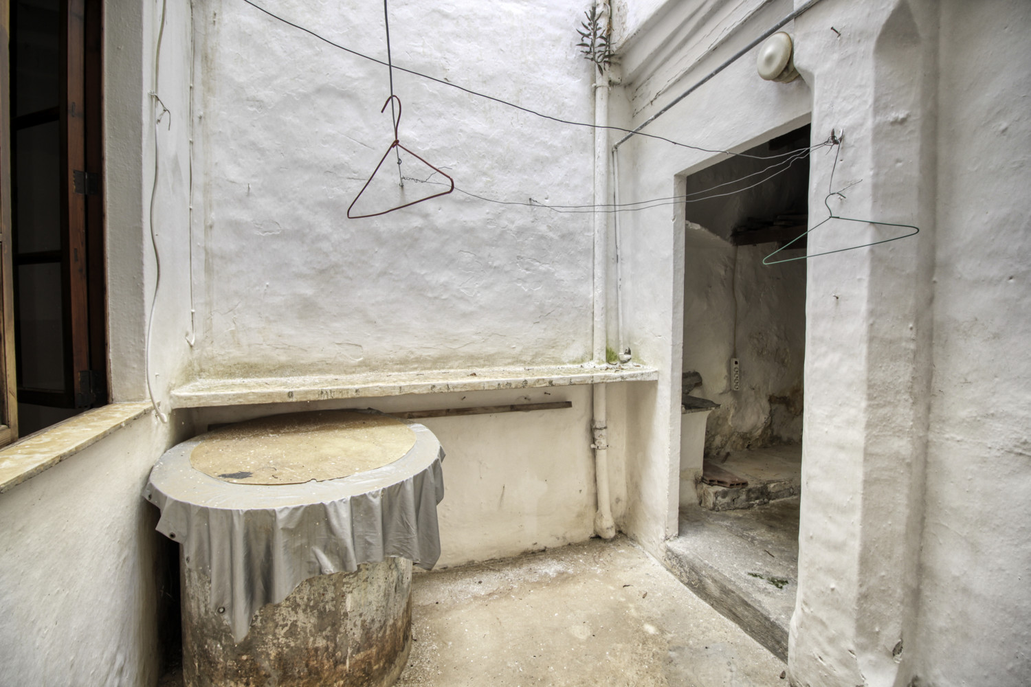 En-venta-gran-casa-Coliving-para-reformar-con-fantástica-terraza-en-muy-buena-zona-en-el-corazón-de-Pollensa